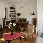 Comfortable Apartment Near Belleville